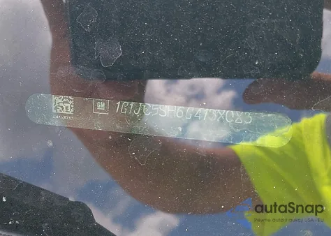 2016 Chevrolet Sonic Lt Auto z USA, uszkodzony, nr VIN 1G1JC5SH6G4138083